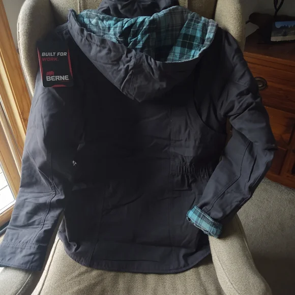 Berne Women's Titanium Chore Utility Jacket - Picture 6 of 6